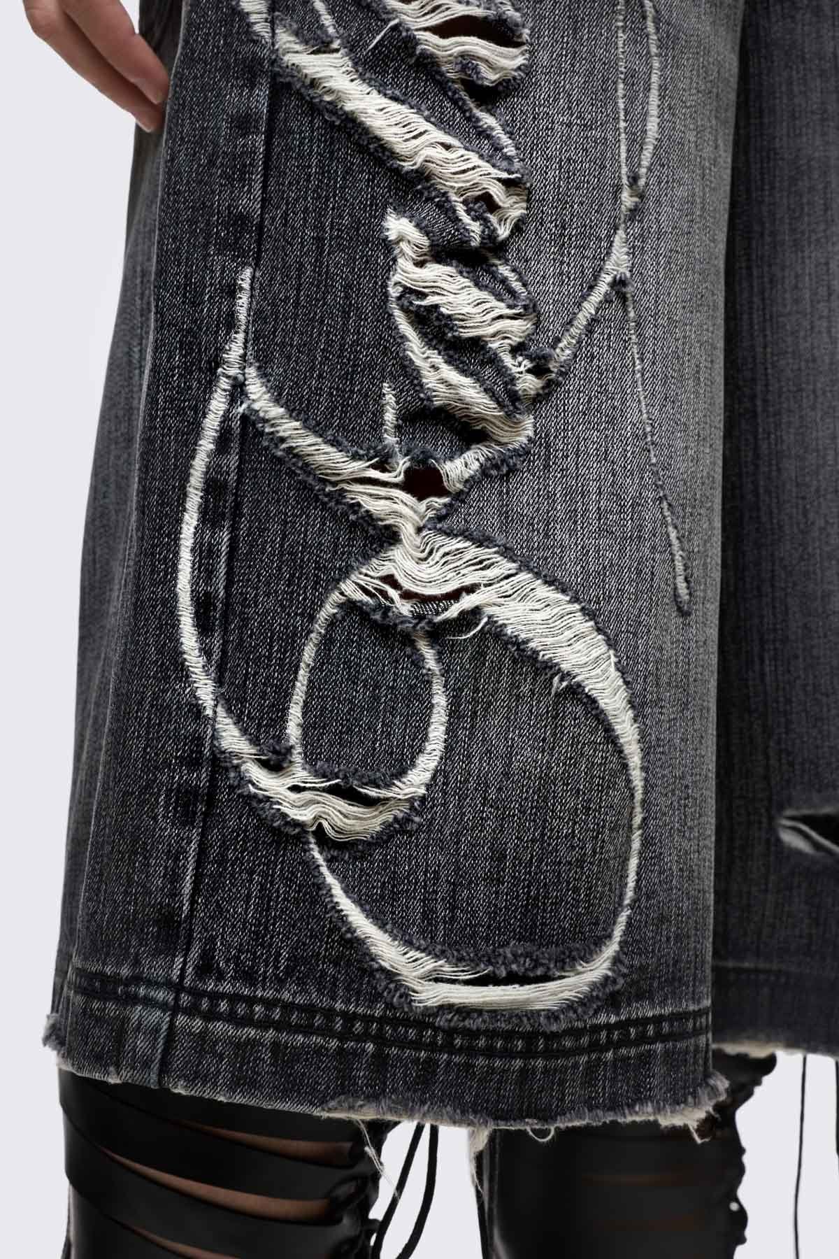 Fallen Distressed Jorts