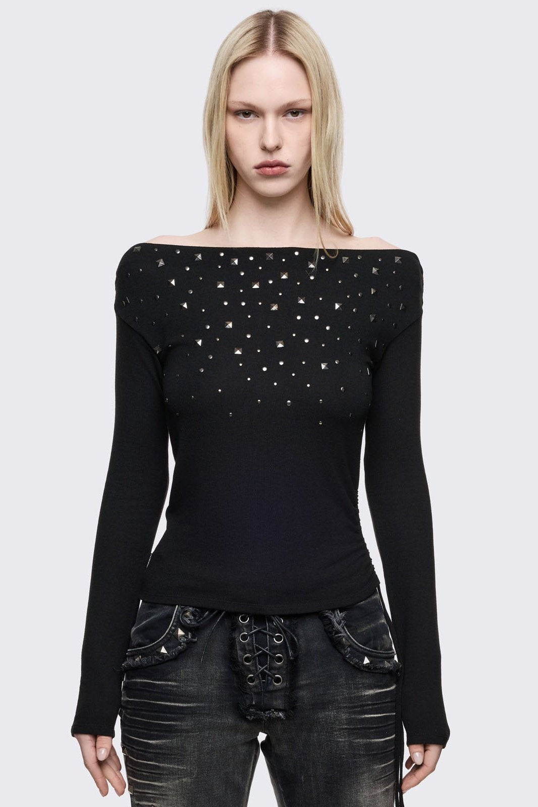 Maria Black Off-Shoulder Top